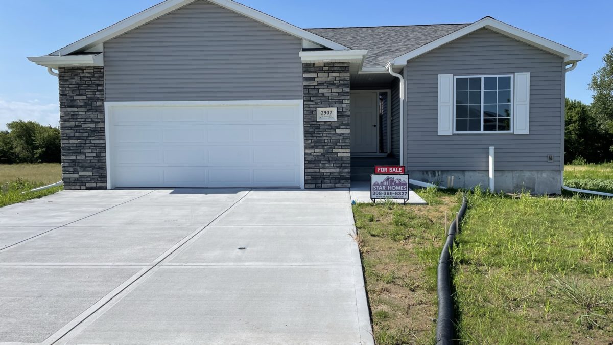 2907 E Laux Drive 2907 E Laux Drive